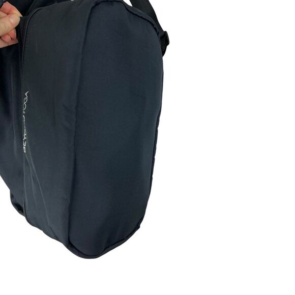 Beyond Yoga Black Convertible Gym Bag Backpack Crossbody Travel - Picture 6 of 13